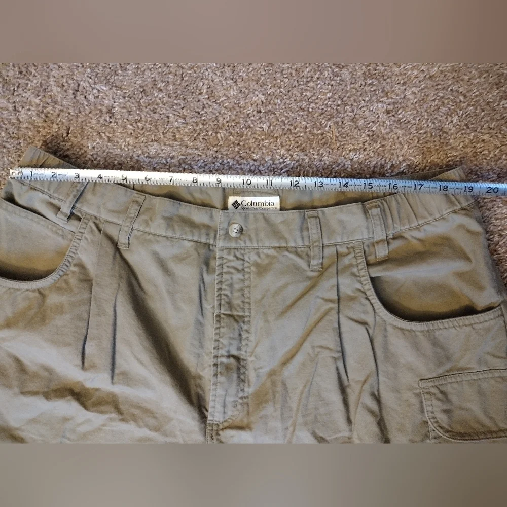 Columbia Men's Olive Cargo Outdoor Sportswear Casual Shorts Men's 42